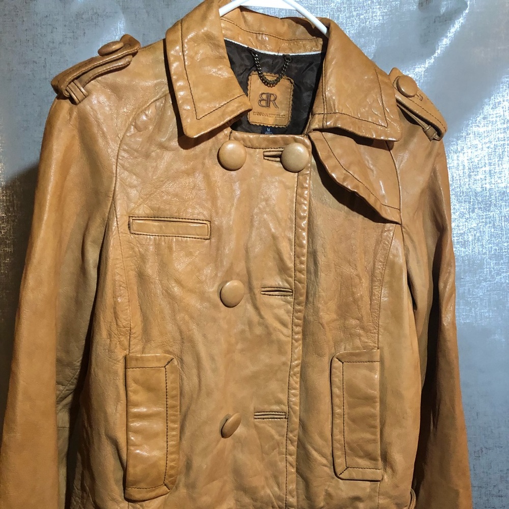 Womens banana republic LEATHER Jacket. size M